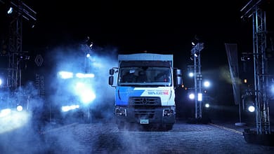 1 Renault Truck launch_FINAL تعاون شاحنات رينو ومجموعة المسعود وشركة أبو ظبي لإدارة النفايات تدوير لإطلاق أول شاحنة كهربية 100% لجمع النفايات