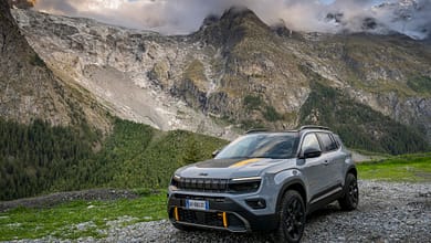 4 JeepAvenger4xeTheNorthFaceEdition 4