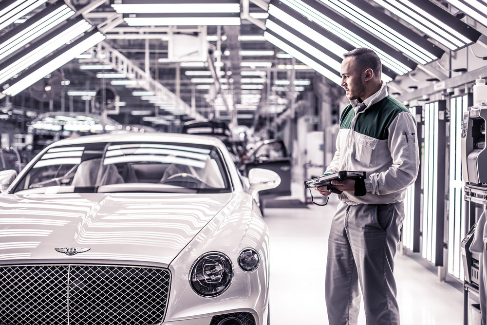 بنتلى Bentley تسجّل نمو أرباح 82% من زيادة مبيعات 4% 2022 financials